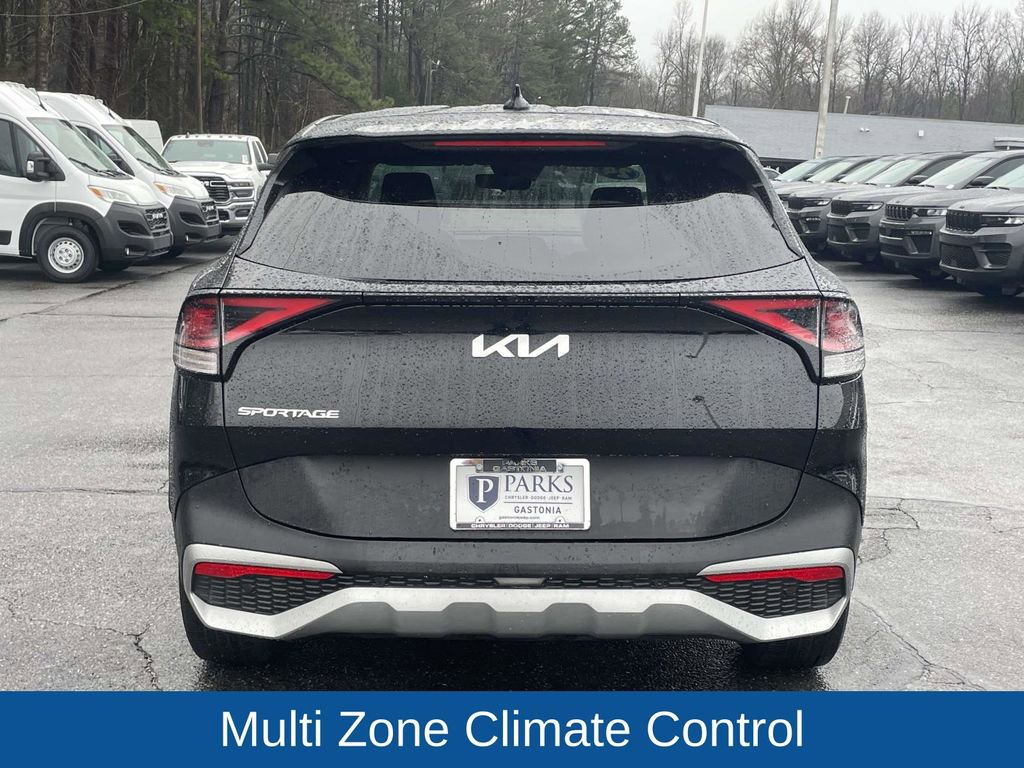 Used 2024 Kia Sportage EX image 7