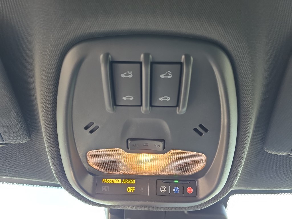 New 2026 Chevrolet Trax RS w/ Sunroof Package FWD image 18