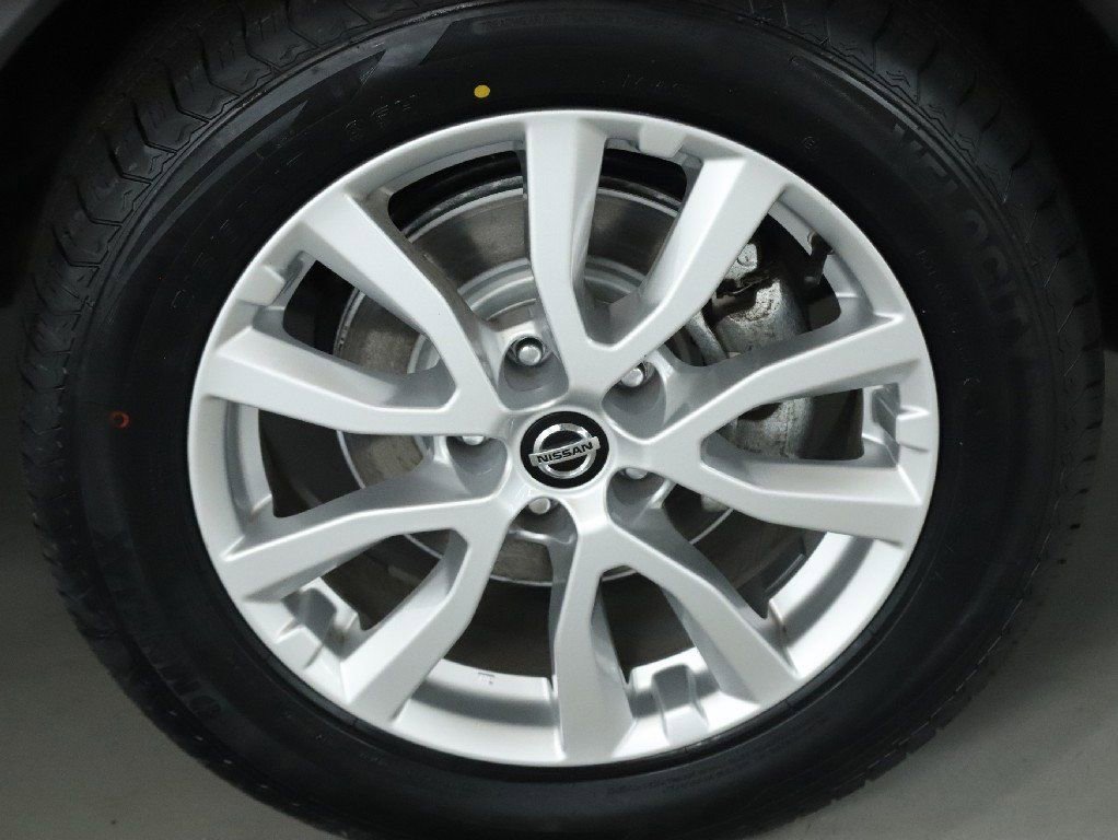 Certified 2022 Nissan Rogue Sport S image 11