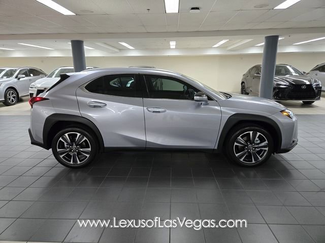 New 2026 Lexus UX 300h FWD image 3