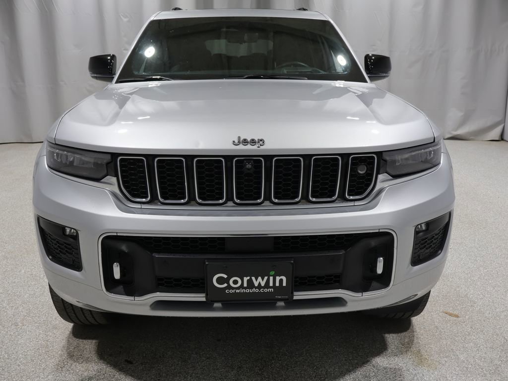 Used 2022 Jeep Grand Cherokee L Overland w/ Advanced Protech Group III AWD/4WD image 9