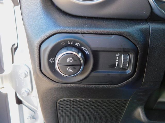 Used 2023 Jeep Gladiator Sport image 11