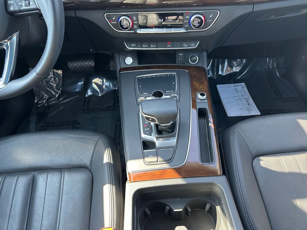 Used 2019 Audi Q5 2.0T Premium Plus image 11