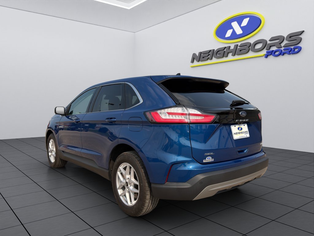 Used 2024 Ford Edge SEL w/ Convenience Package AWD/4WD image 4