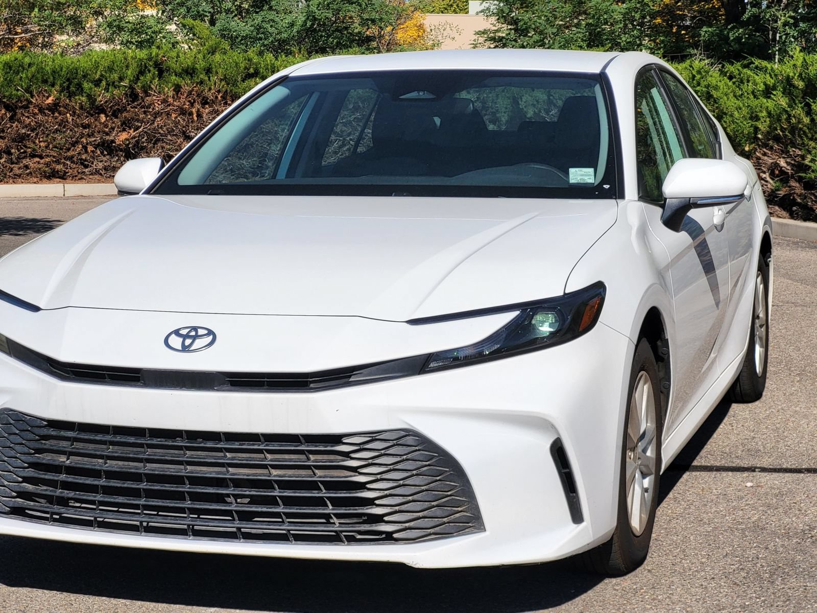 Used 2025 Toyota Camry LE FWD image 7