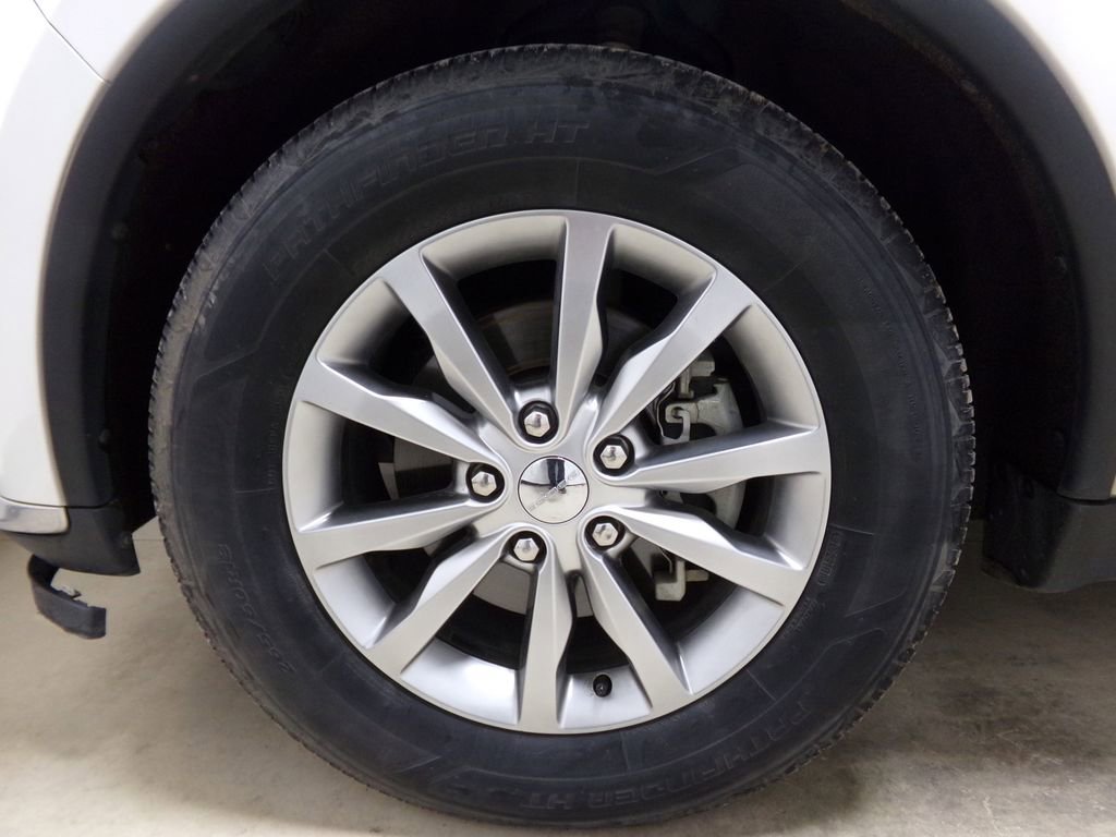 Used 2018 Dodge Durango SXT w/ 3rd Row Seating Group image 32