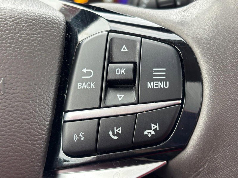 Used 2023 Ford Explorer Platinum w/ Technology Package image 22