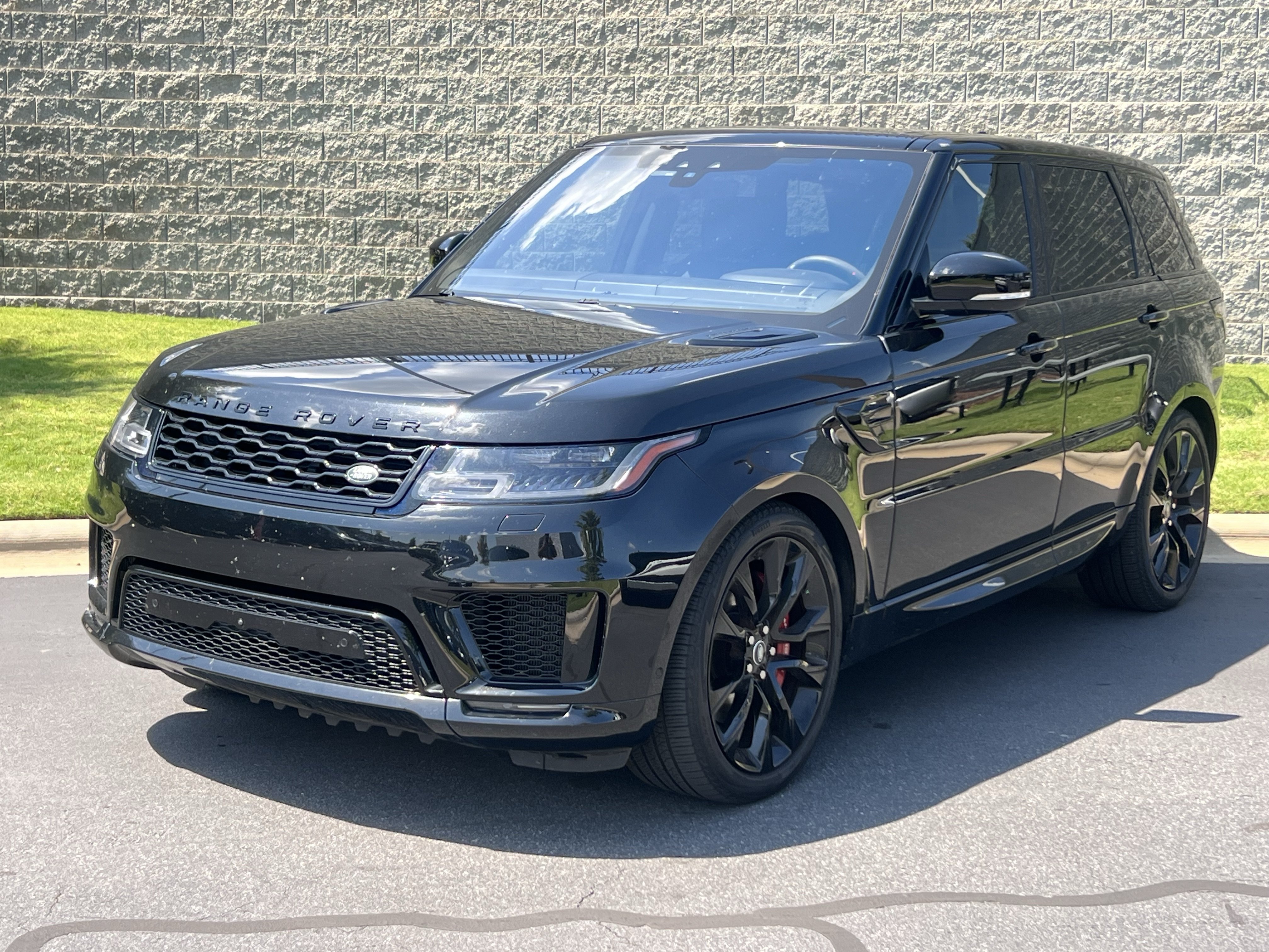 Used 2021 Land Rover Range Rover Sport HST AWD/4WD image 2