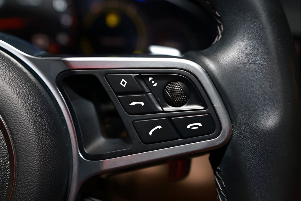 Used 2021 Porsche Cayenne S w/ Premium Package Plus image 43