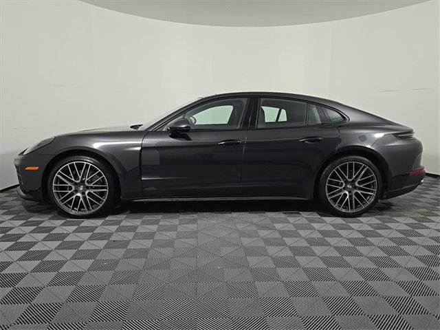 New 2026 Porsche Panamera 4 image 2