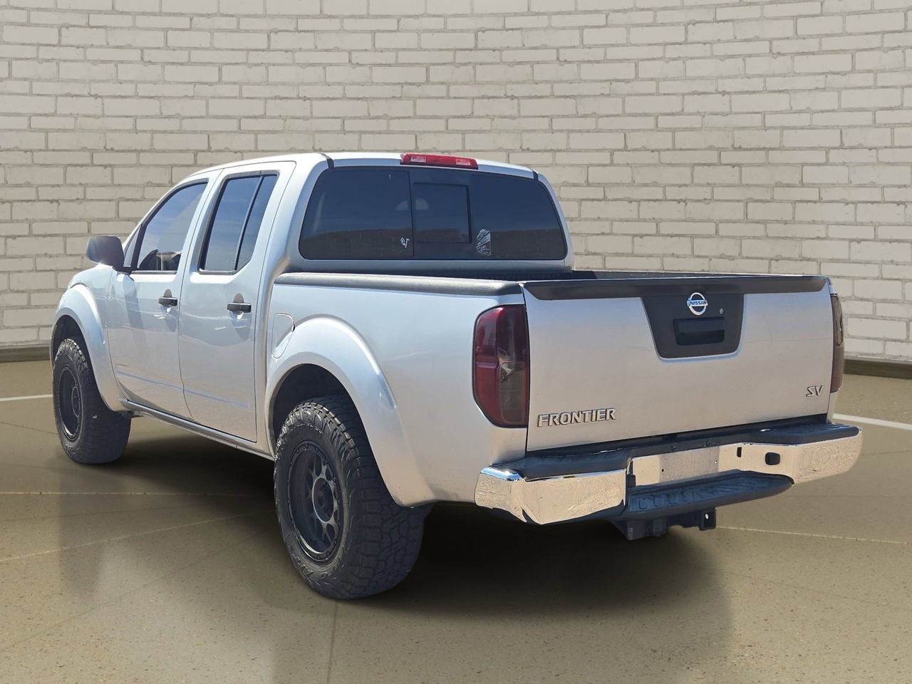 Used 2018 Nissan Frontier SV image 7