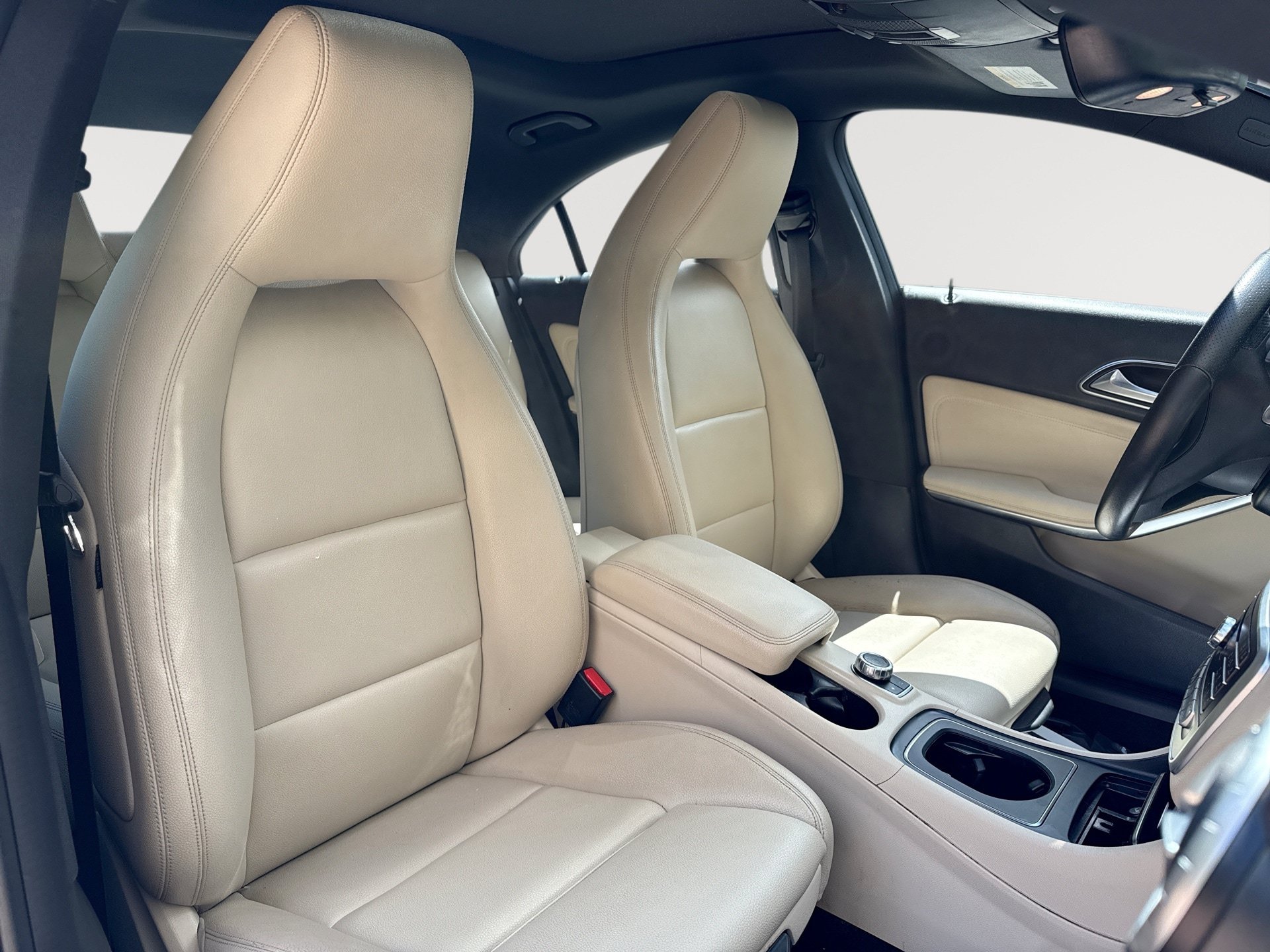 Used 2018 Mercedes-Benz CLA 250 4MATIC image 28