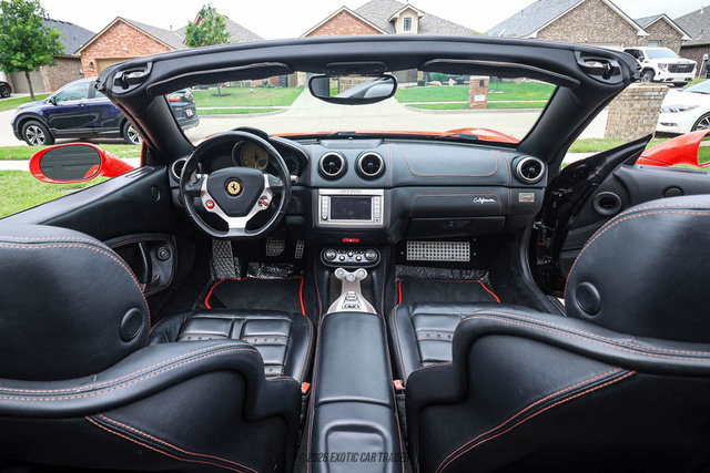 Used 2012 Ferrari California RWD image 30