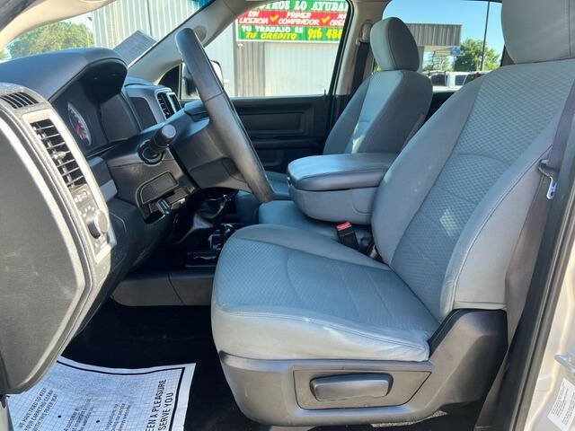 Used 2014 RAM 2500 Tradesman w/ Chrome Appearance Group AWD/4WD image 16