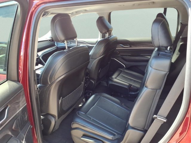 Used 2021 Jeep Grand Cherokee L Limited AWD/4WD image 12