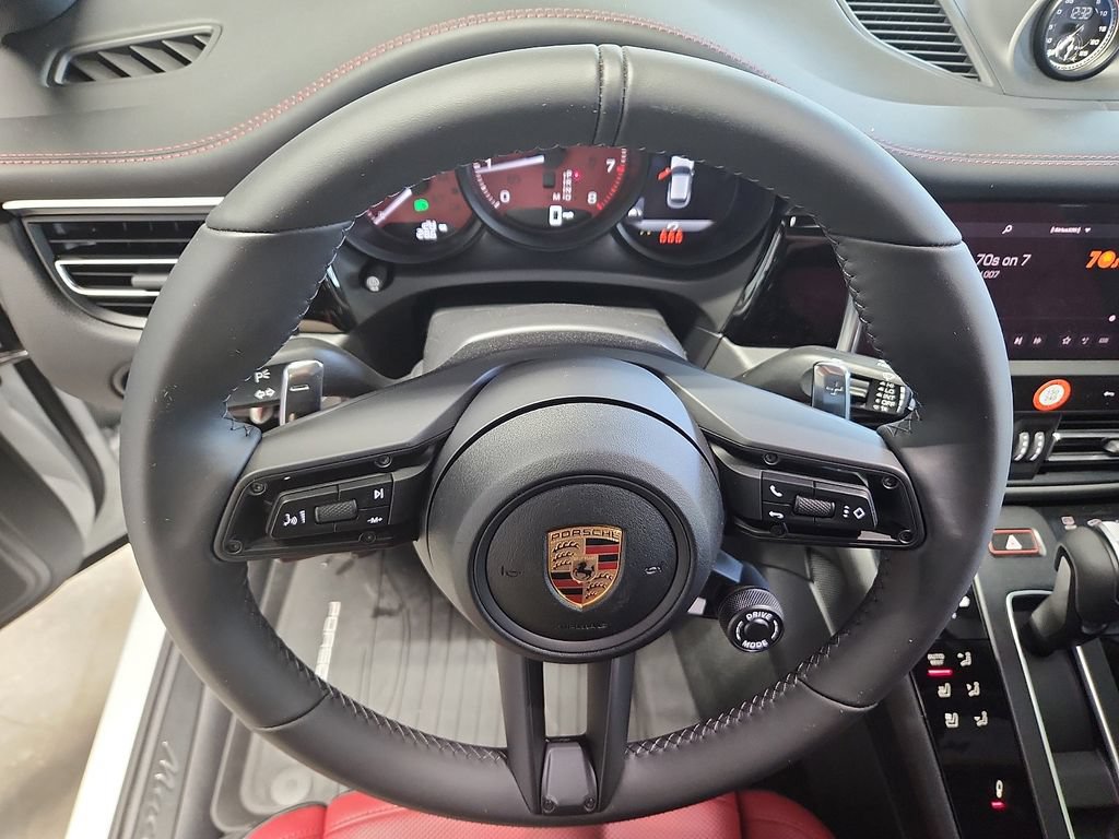 New 2026 Porsche Macan Turbo AWD/4WD image 19