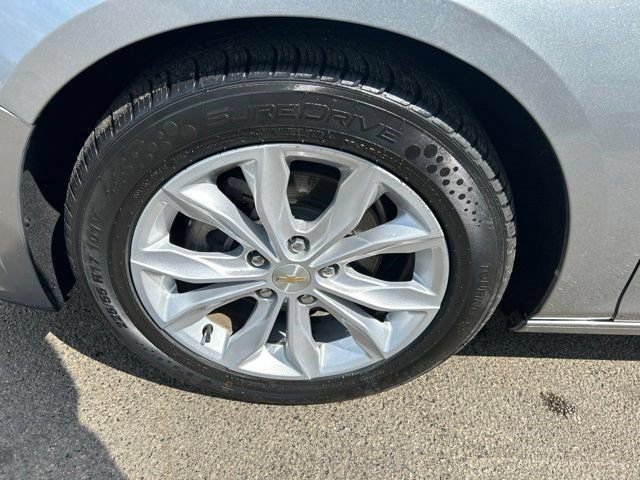Used 2025 Chevrolet Malibu LT FWD image 47
