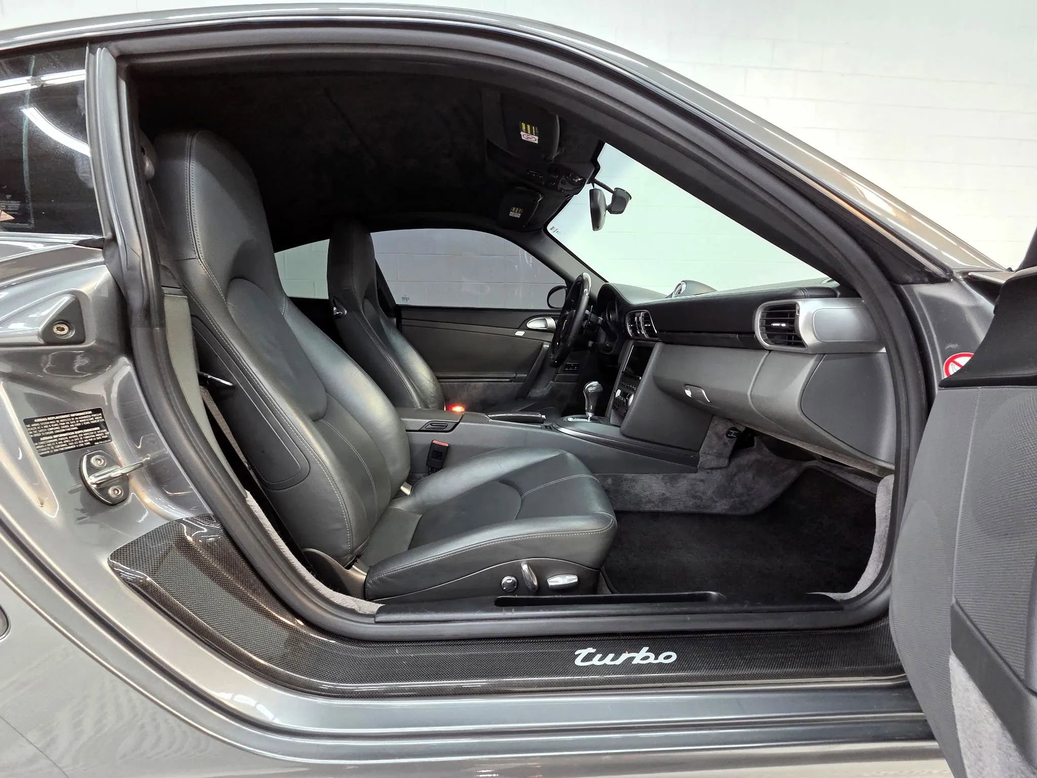 Used 2007 Porsche 911 Turbo image 13