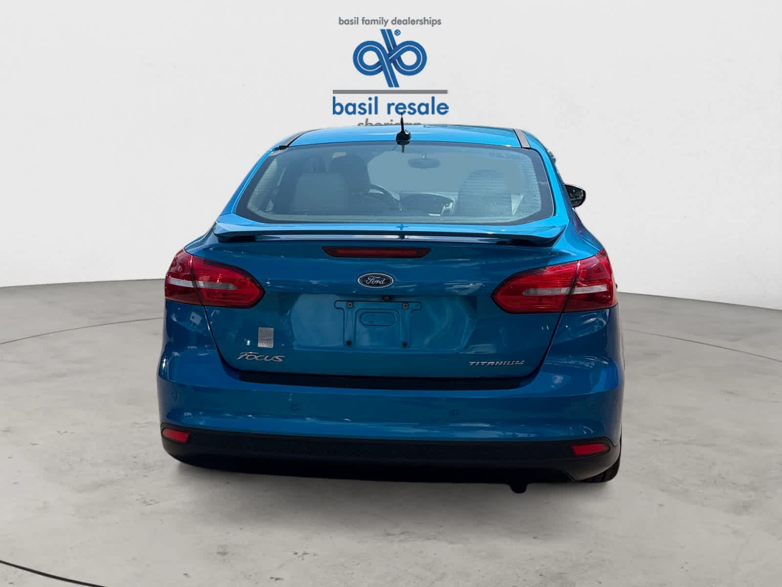 Used 2015 Ford Focus Titanium w/ Titanium Cold Weather Package FWD image 5