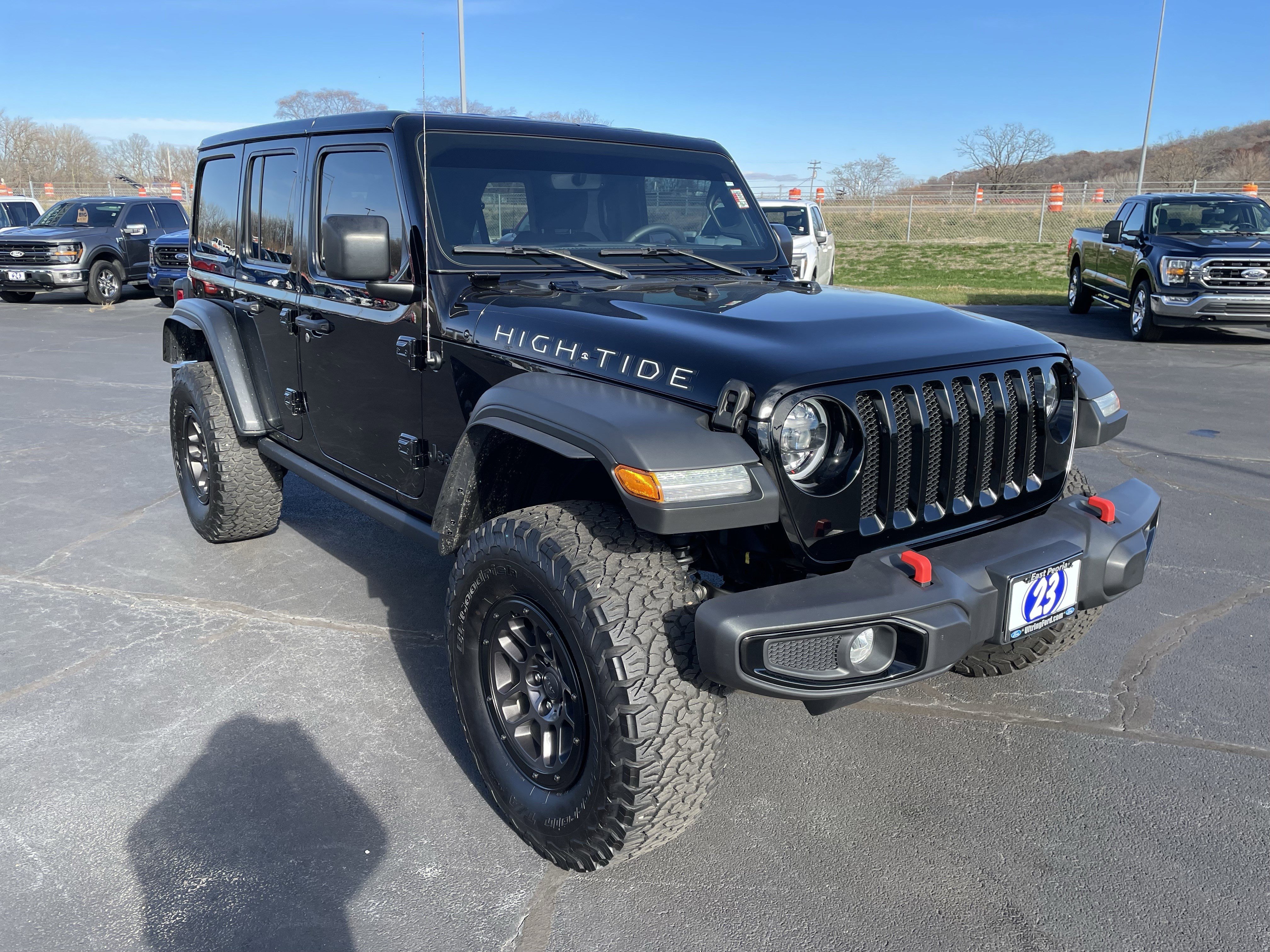Used 2023 Jeep Wrangler Sport image 9