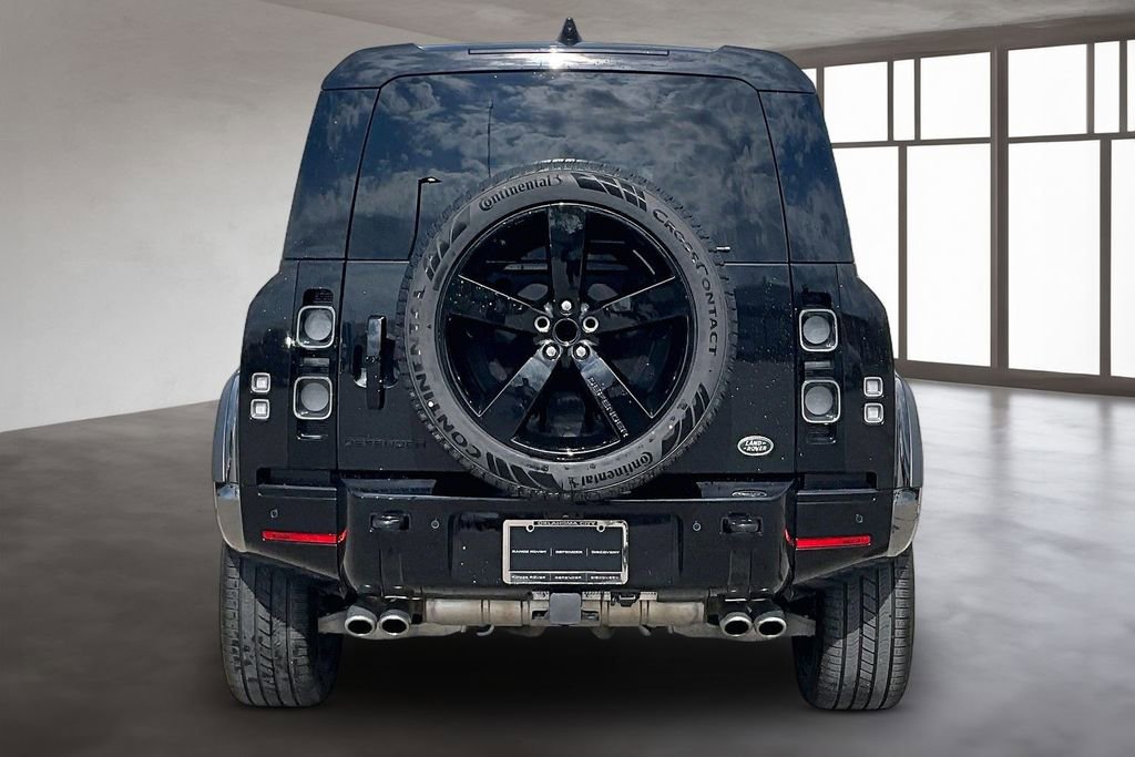 Used 2023 Land Rover Defender 110 V8 image 4
