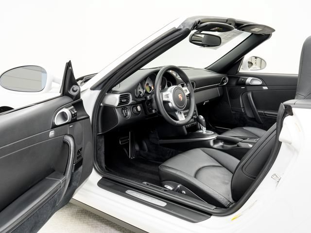 Used 2009 Porsche 911 Carrera 4S AWD/4WD image 7