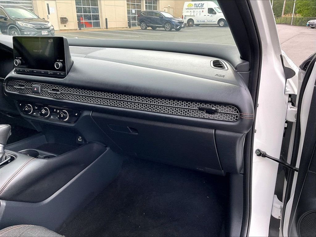 Used 2025 Honda HR-V Sport image 13