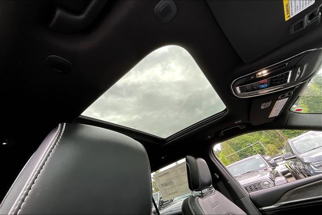 New 2025 Jeep Grand Cherokee L Overland image 25