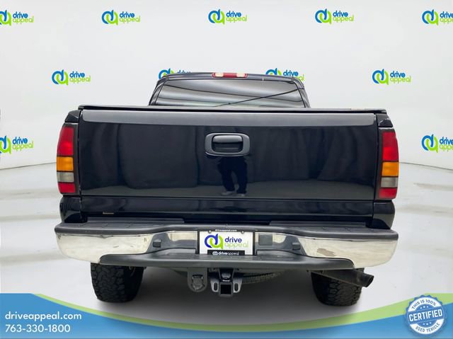 Used 2004 GMC Sierra 2500 SLT w/ Skid Plate Package AWD/4WD image 6