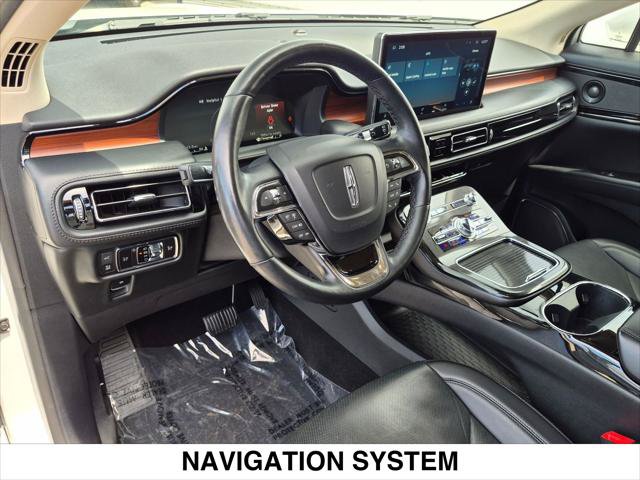 Certified 2023 Lincoln Nautilus Reserve w/ Luxury Package FWD image 12