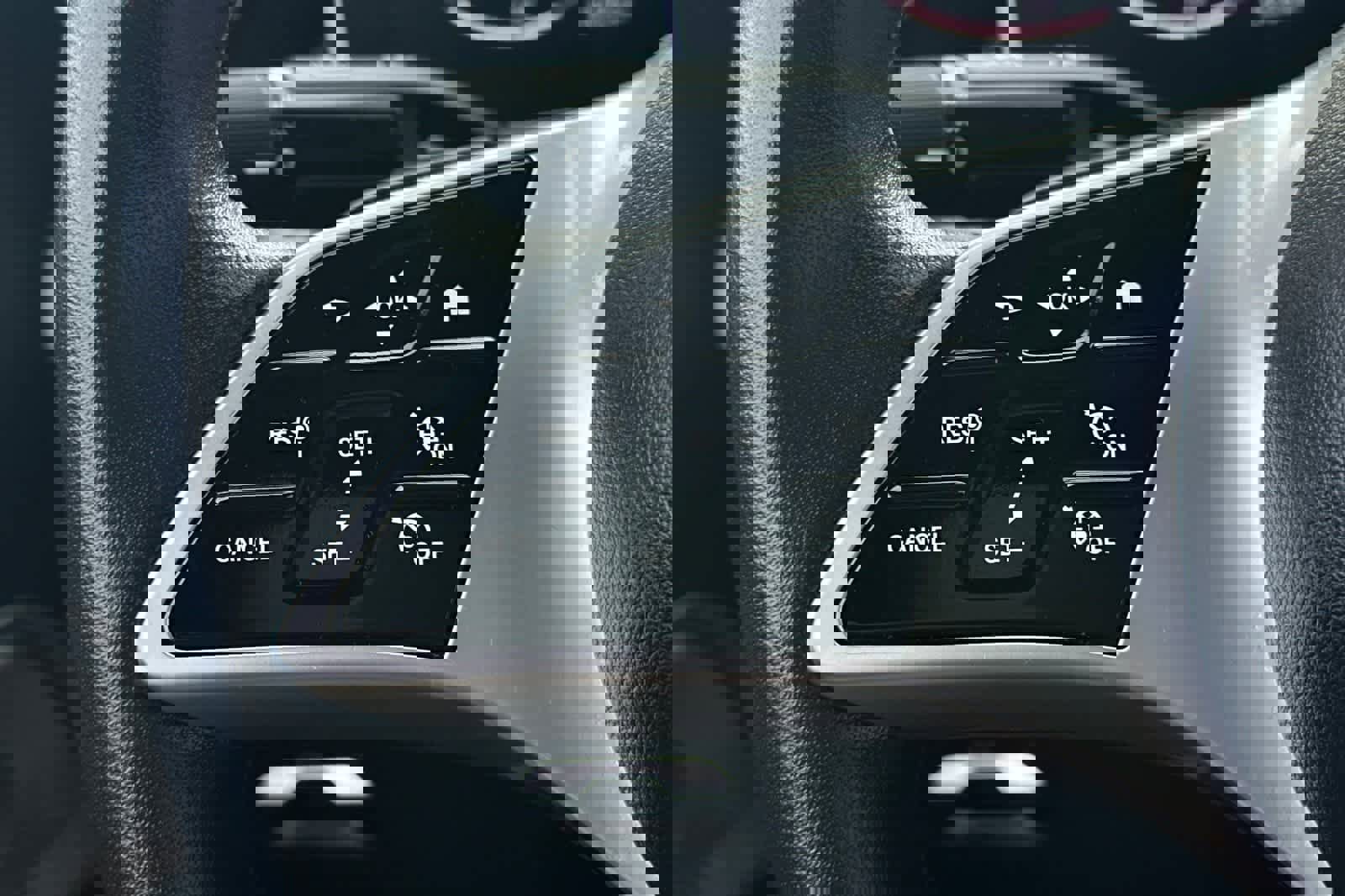 Used 2024 Mercedes-Benz CLE 300 4MATIC Coupe image 31