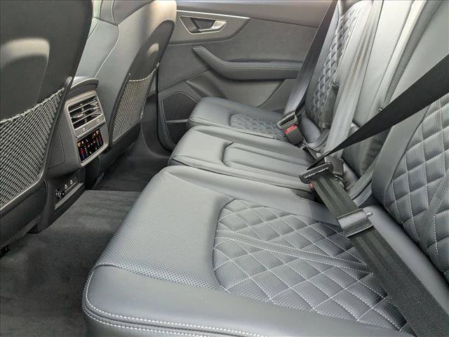 New 2026 Audi SQ7 Premium Plus AWD/4WD image 15