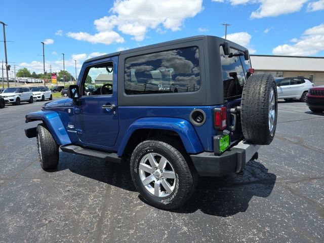 Used 2010 Jeep Wrangler Sahara w/ Dual Top Group AWD/4WD image 4