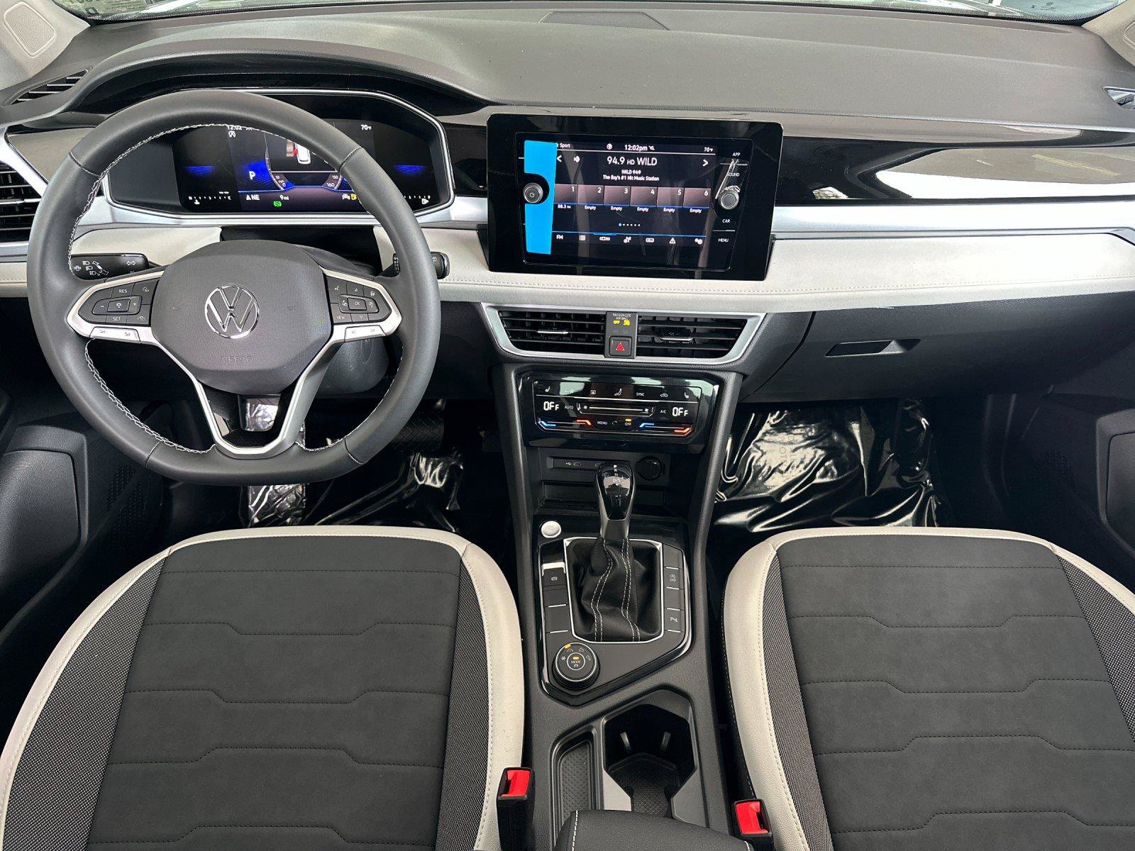 New 2026 Volkswagen Taos SE AWD/4WD image 12