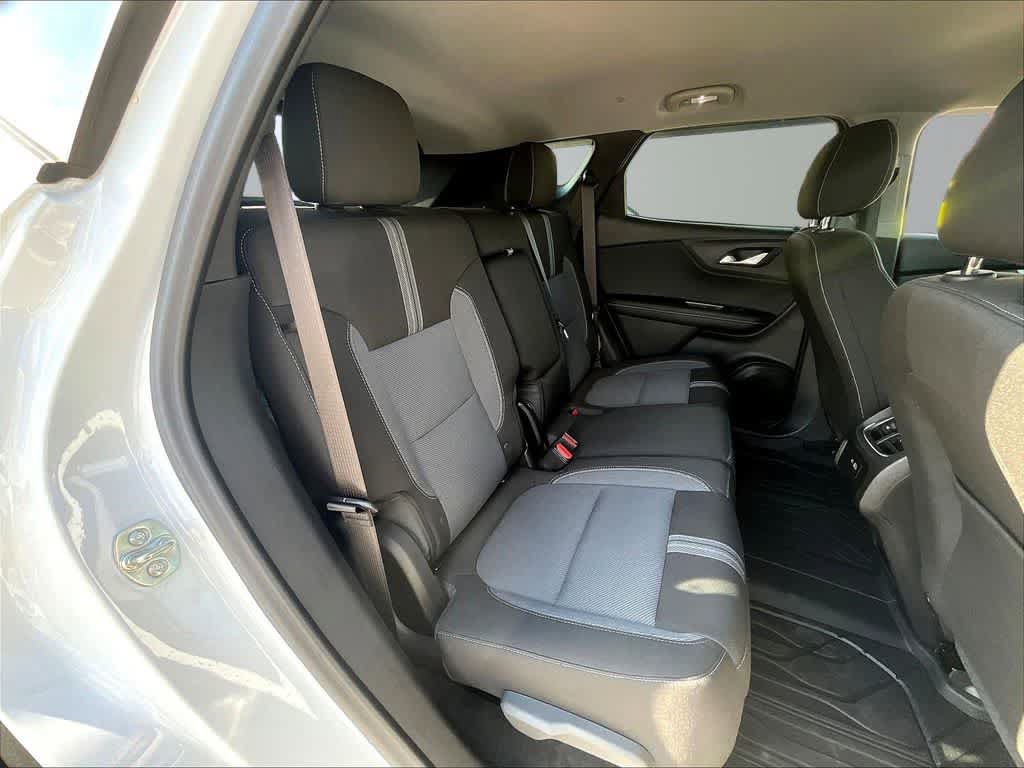 Used 2024 Chevrolet Blazer LT w/ Convenience Package AWD/4WD image 27