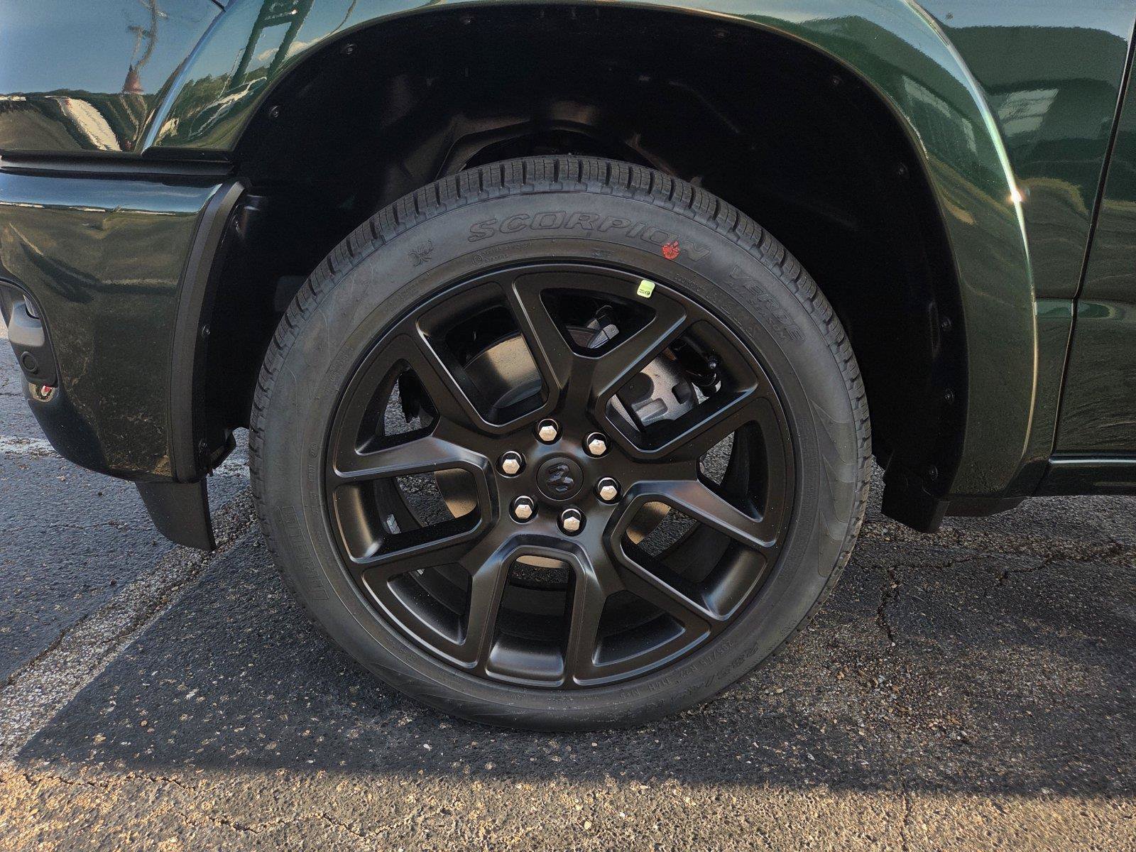 New 2027 RAM 1500 Laramie w/ Night Edition AWD/4WD image 32