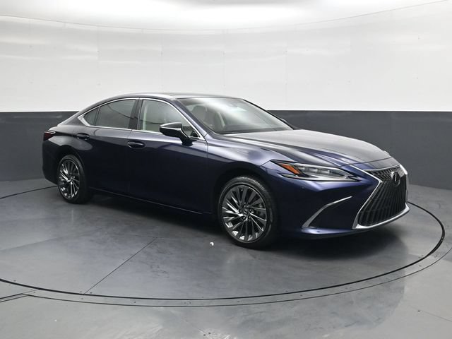 Used 2025 Lexus ES 350 Ultra Luxury FWD image 2
