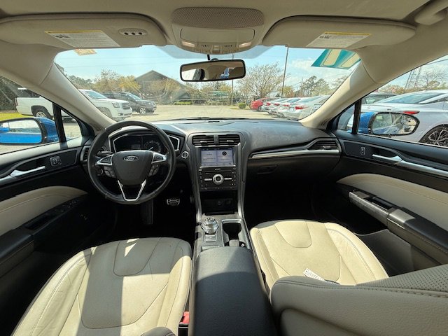 Used 2017 Ford Fusion Titanium image 8