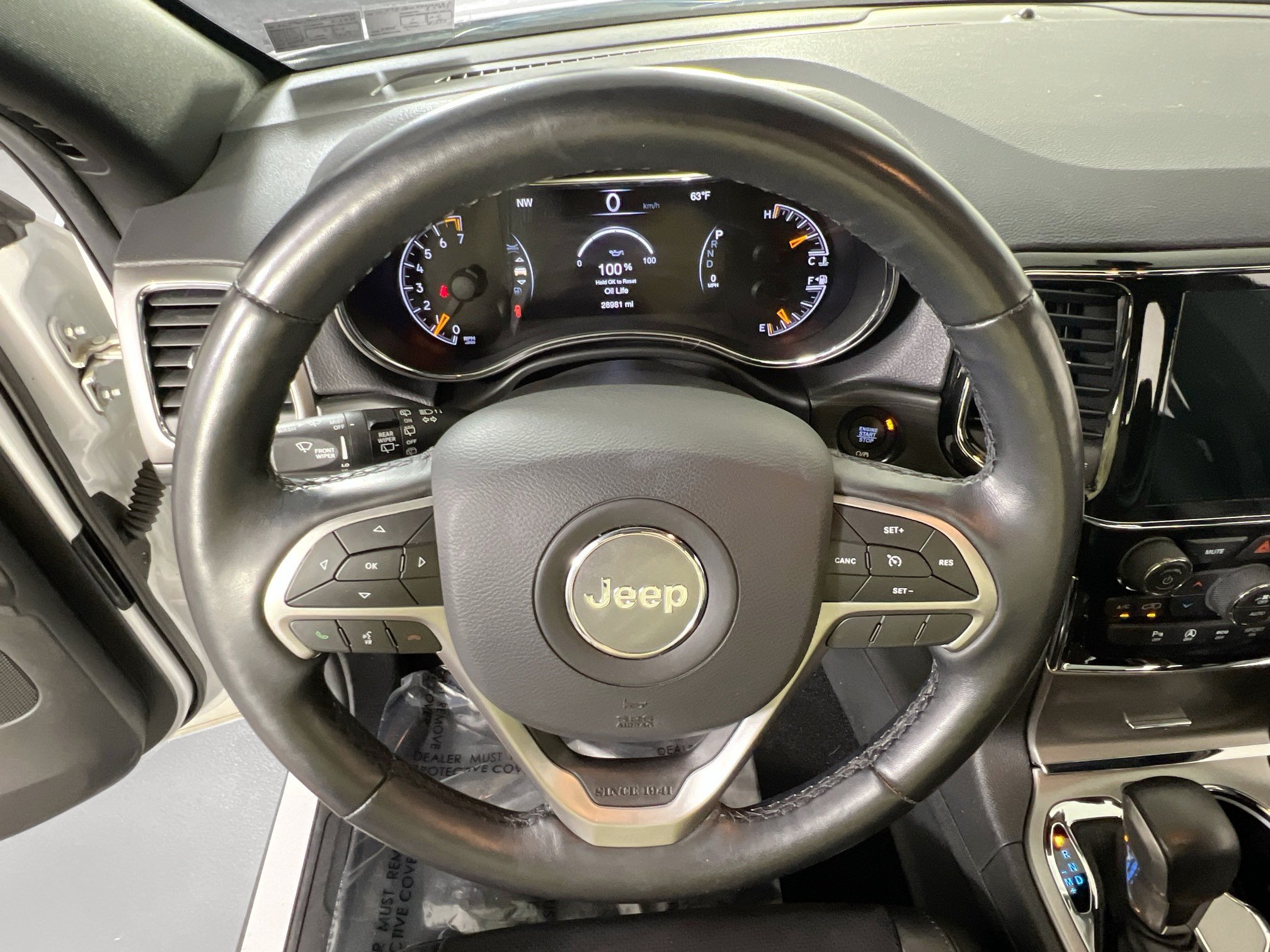 Used 2022 Jeep Grand Cherokee Laredo X AWD/4WD image 11