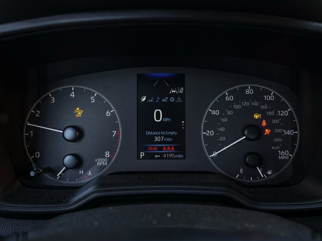 Used 2024 Toyota Corolla LE image 27