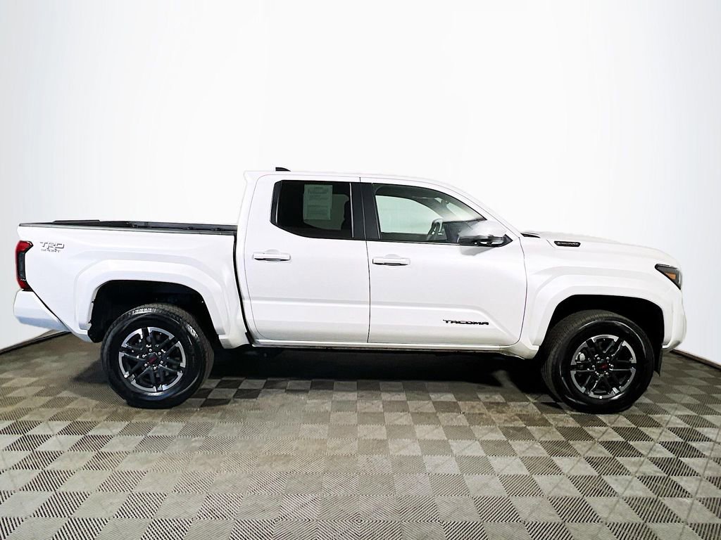 Certified 2024 Toyota Tacoma TRD Sport w/ TRD Sport Premium Package AWD/4WD image 9