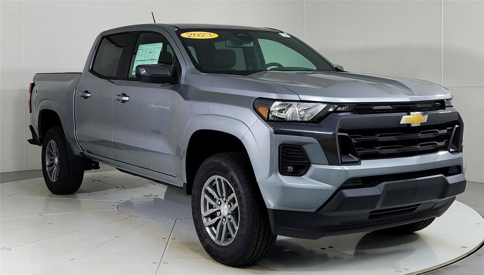 Used 2023 Chevrolet Colorado LT w/ LT Convenience Package II RWD image 1