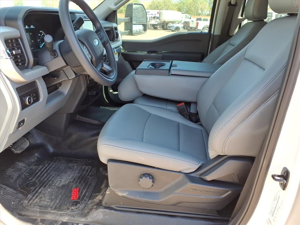 New 2026 Ford F550 2WD Crew Cab Super Duty image 13