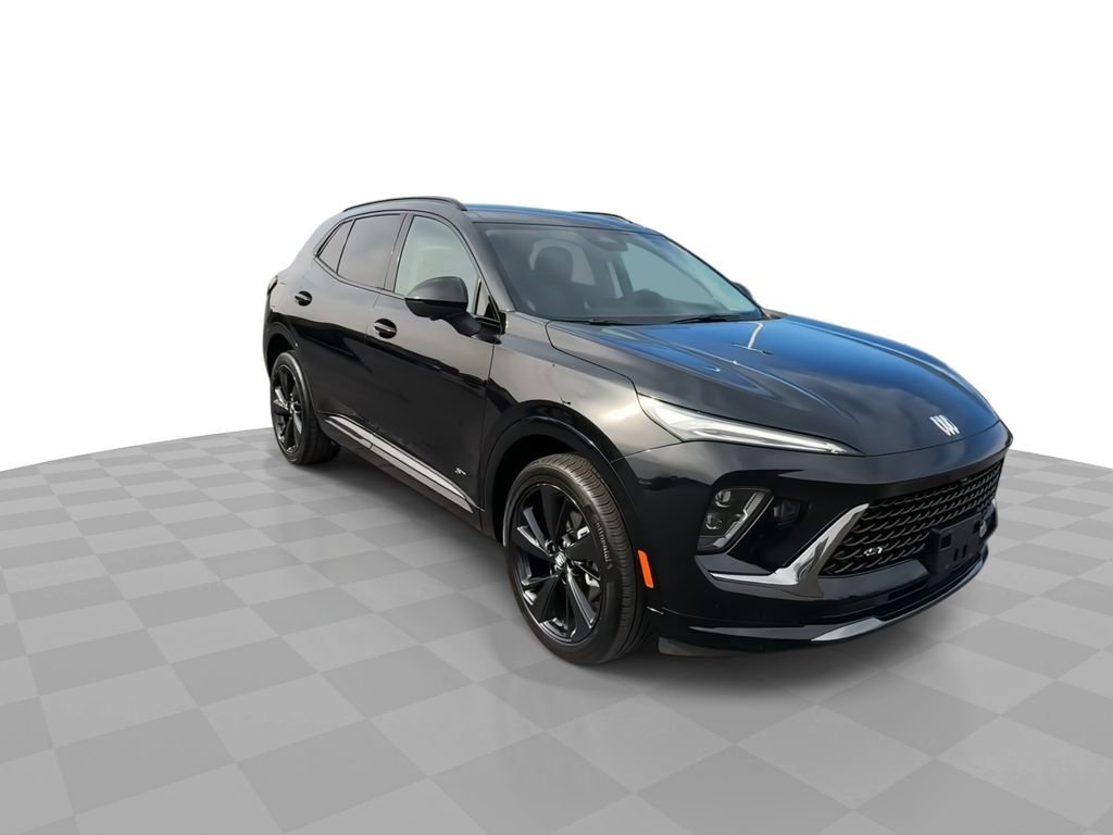 Certified 2025 Buick Envision Sport Touring image 2