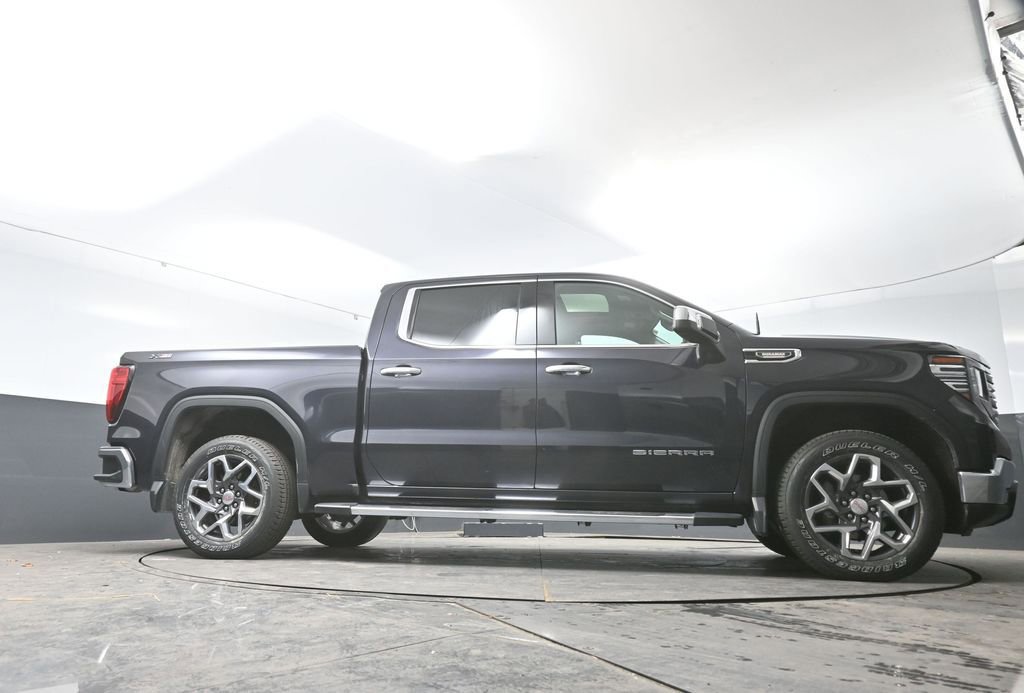 Used 2023 GMC Sierra 1500 SLT w/ SLT Premium Package image 25
