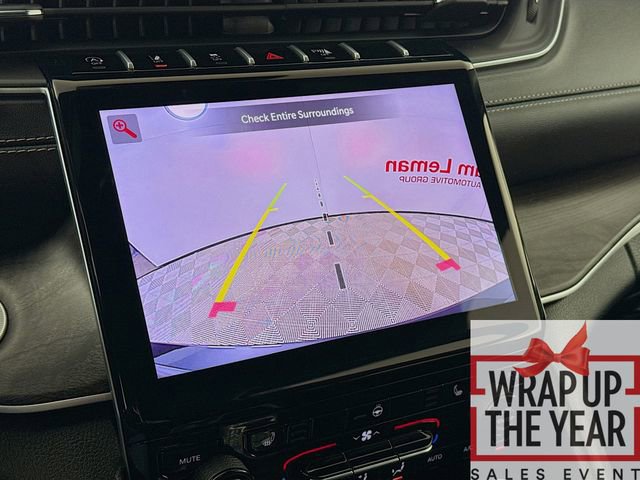 Used 2025 Jeep Grand Cherokee Limited image 16