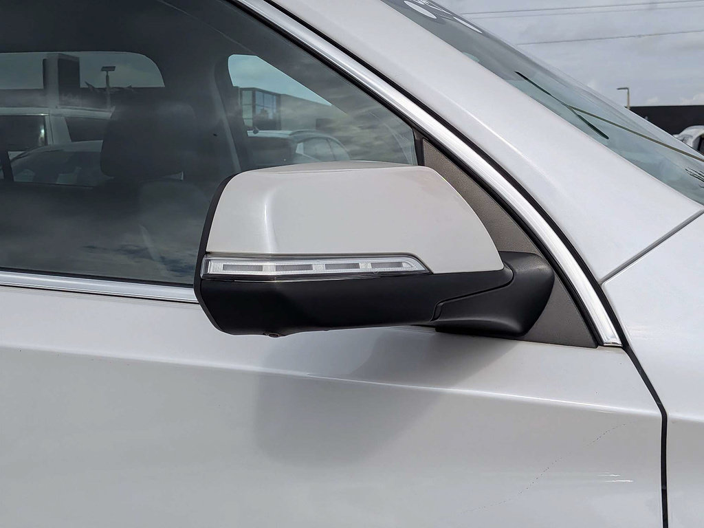 Certified 2021 Chevrolet Traverse Premier FWD image 39