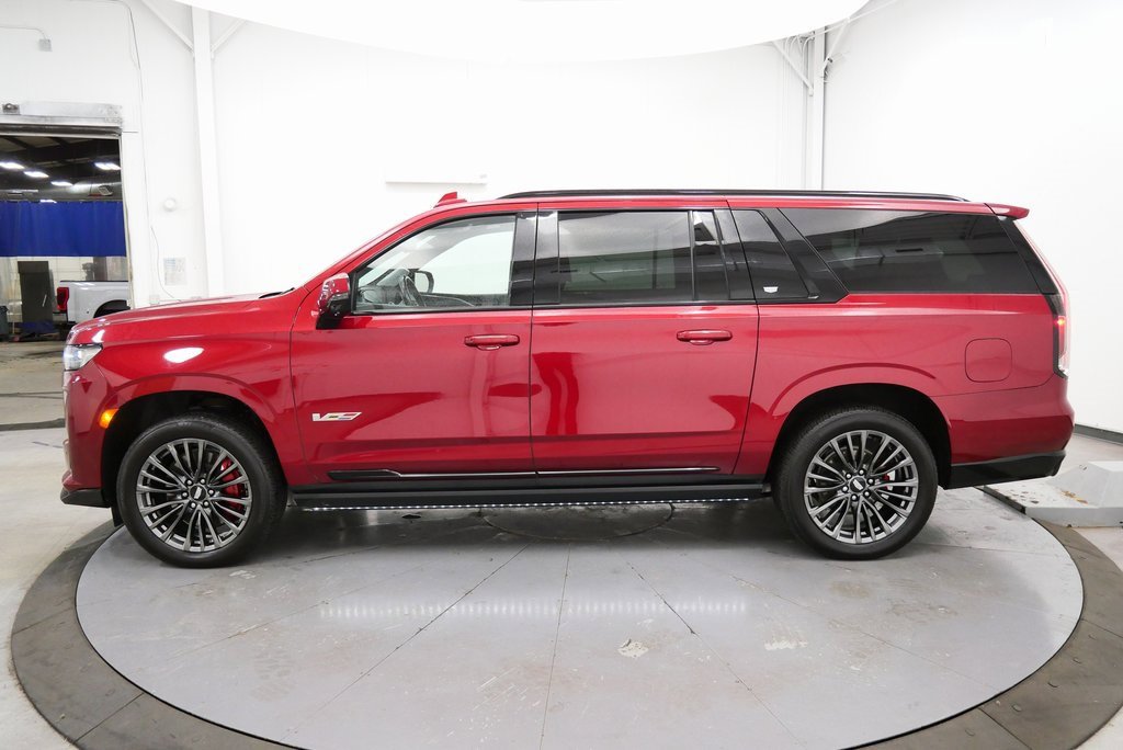 Used 2023 Cadillac Escalade ESV V image 4