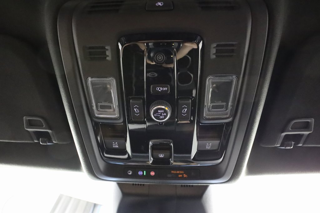 Used 2025 Cadillac Escalade ESV Sport w/ Touring Package image 43