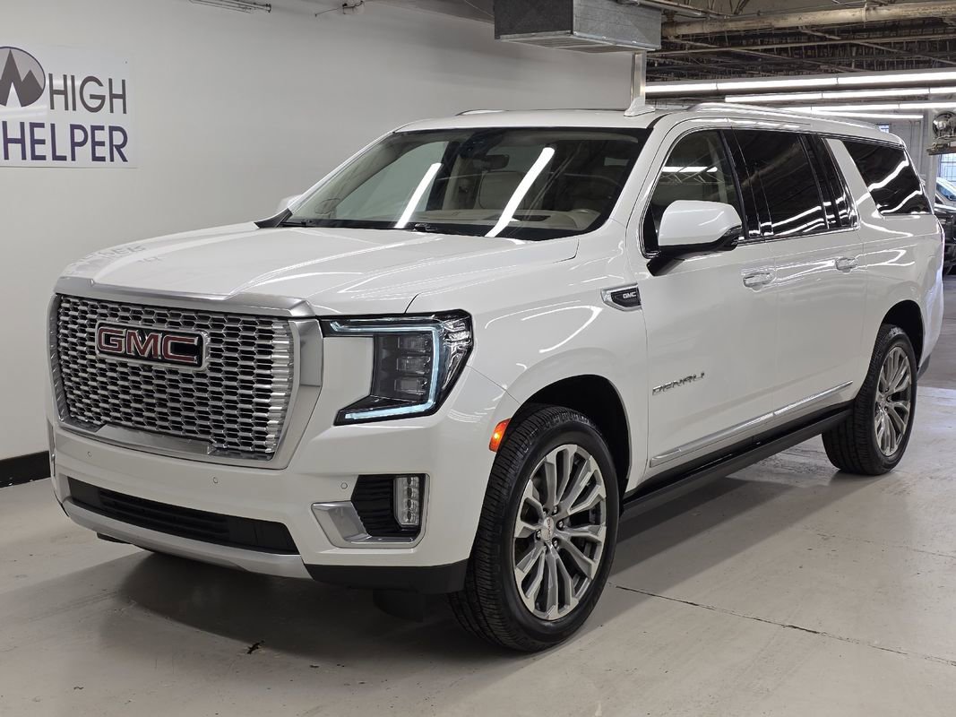 Used 2021 GMC Yukon XL Denali w/ Denali Premium Package AWD/4WD image 23